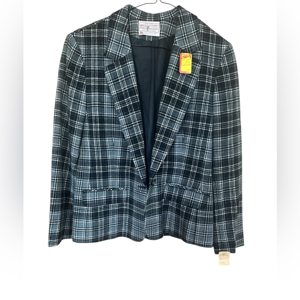 Pendleton Vintage Women’s Gray And Black Plaid 100% Virgin Wool Blazer 12P
